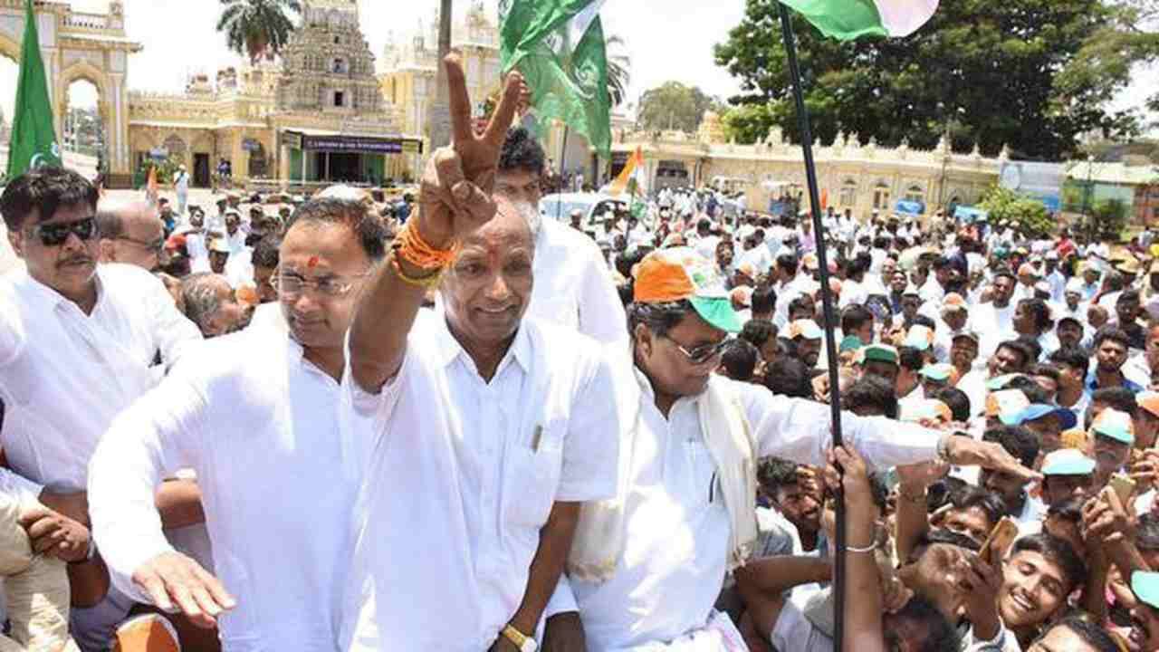 ಮೈಸೂರು-ಕೊಡಗು ಕ್ಷೇತ್ರದ ಮಾಜಿ ಸಂಸದ ಸಿ.ಹೆಚ್‌. ವಿಜಯ್‌ ಶಂಕರ್‌ ಅವರನ್ನು ರಾಷ್ಟ್ರಪತಿ ದ್ರೌಪದಿ ಮುರ್ಮು ಅವರು ಮೇಘಾಲಯದ ರಾಜ್ಯಪಾಲರನ್ನಾಗಿ ನೇಮಿಸಿದ್ದಾರೆ.