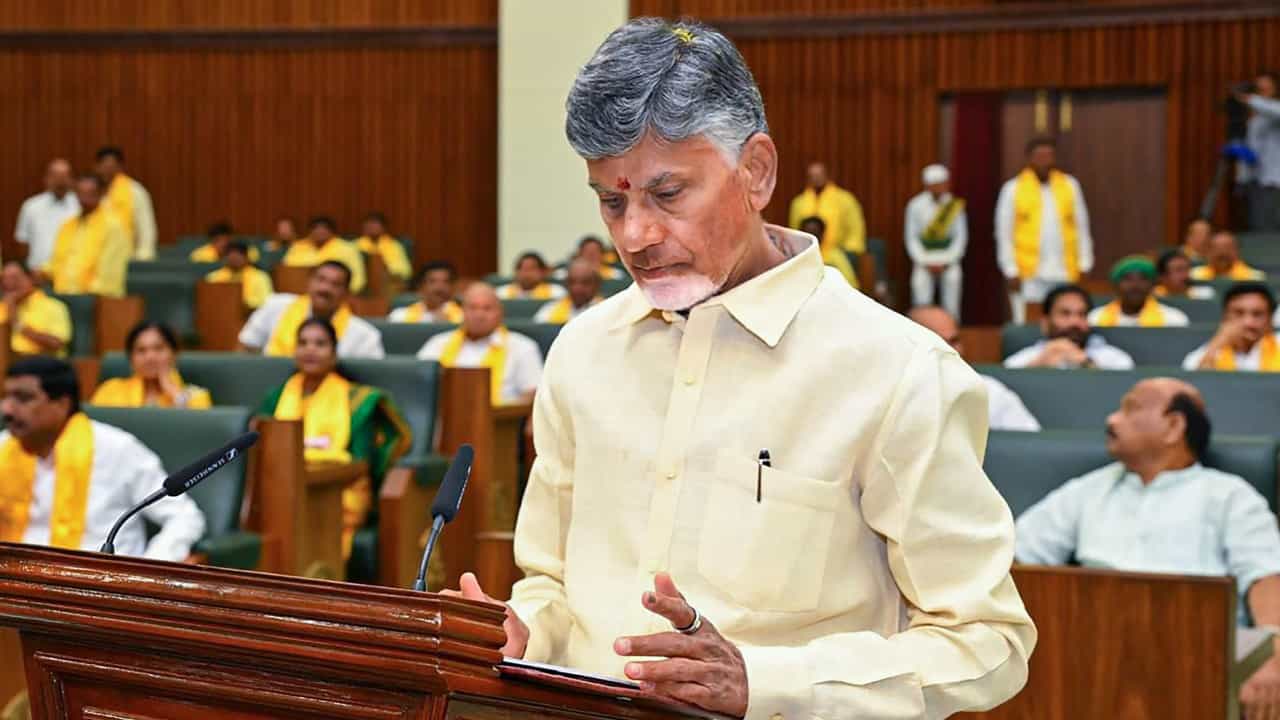 ಜಗನ್ ಮೋಹನ್ ರೆಡ್ಡಿಯನ್ನು ‘ಪಾಬ್ಲೋ ಎಸ್ಕೋಬಾರ್’ಗೆ ಹೋಲಿಸಿದ ಚಂದ್ರಬಾಬು ನಾಯ್ಡು ಜಗನ್ ಮೋಹನ್ ರೆಡ್ಡಿಯನ್ನು ‘ಪಾಬ್ಲೋ ಎಸ್ಕೋಬಾರ್’ಗೆ ಹೋಲಿಸಿದ ಚಂದ್ರಬಾಬು ನಾಯ್ಡು