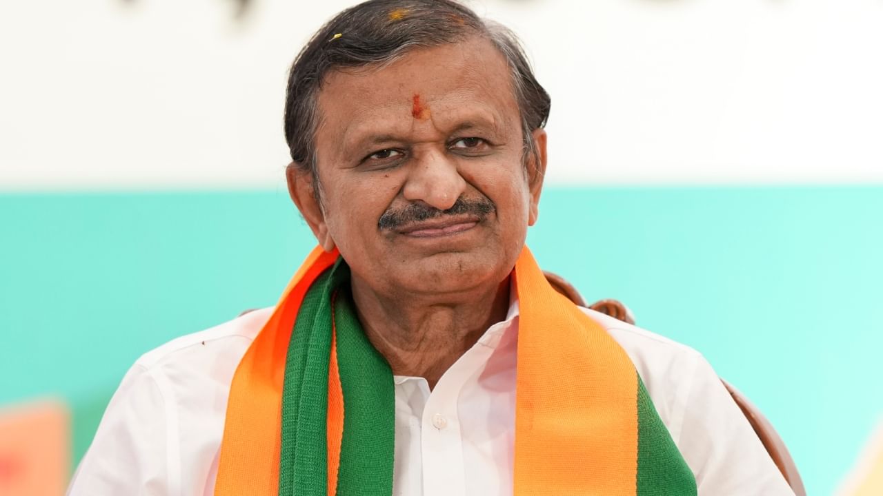 ರಾಮನಗರ, ಕನಕಪುರದಲ್ಲಿ ಮೆಡಿಕಲ್ ಕಾಲೇಜಿಗೆ ಅರ್ಜಿ ಹಾಕಿರೋದೇ ತಪ್ಪೆಂದ ಡಾ. ಮಂಜುನಾಥ್: ಕೊಟ್ಟ ಕಾರಣ ಇಲ್ಲಿದೆ ರಾಮನಗರ, ಕನಕಪುರದಲ್ಲಿ ಮೆಡಿಕಲ್ ಕಾಲೇಜಿಗೆ ಅರ್ಜಿ ಹಾಕಿರೋದೇ ತಪ್ಪೆಂದ ಡಾ. ಮಂಜುನಾಥ್: ಕೊಟ್ಟ ಕಾರಣ ಇಲ್ಲಿದೆ