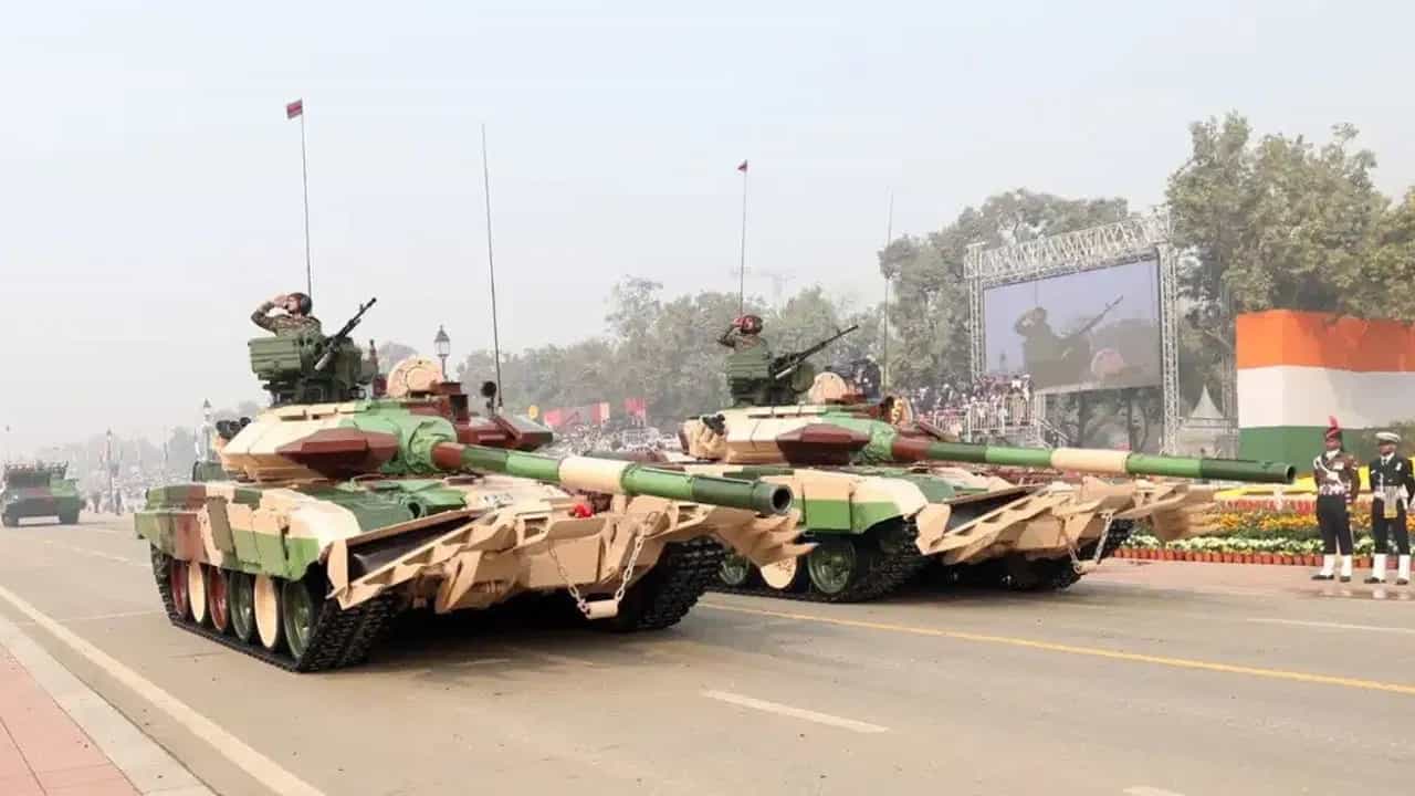 Defence Budget 2024: ರಕ್ಷಣಾ ಕ್ಷೇತ್ರದಲ್ಲಿ ಬಲಿಷ್ಠವಾಗಲಿದೆ ಭಾರತ, ಬಜೆಟ್ನಲ್ಲಿ ಘೋಷಿಸಿದ್ದೇನೇನು ತಿಳಿಯಿರಿ Defence Budget 2024: ರಕ್ಷಣಾ ಕ್ಷೇತ್ರದಲ್ಲಿ ಬಲಿಷ್ಠವಾಗಲಿದೆ ಭಾರತ, ಬಜೆಟ್ನಲ್ಲಿ ಘೋಷಿಸಿದ್ದೇನೇನು ತಿಳಿಯಿರಿ