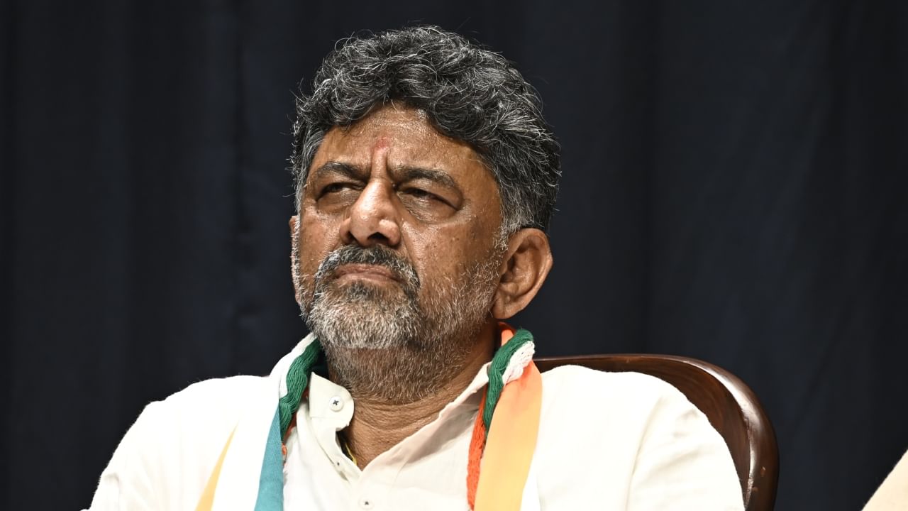 ವಾಲ್ಮೀಕಿ ಅಭಿವೃದ್ಧಿ ನಿಗಮ ಅವ್ಯವಹಾರ: ಅಧಿಕಾರಿಗಳು ಅಧಿಕಾರ ದುರ್ಬಳಕೆ ಮಾಡಿದ್ದು ನಿಜವೆಂದ ಡಿಕೆ ಶಿವಕಮಾರ್ ವಾಲ್ಮೀಕಿ ಅಭಿವೃದ್ಧಿ ನಿಗಮ ಅವ್ಯವಹಾರ: ಅಧಿಕಾರಿಗಳು ಅಧಿಕಾರ ದುರ್ಬಳಕೆ ಮಾಡಿದ್ದು ನಿಜವೆಂದ ಡಿಕೆ ಶಿವಕಮಾರ್