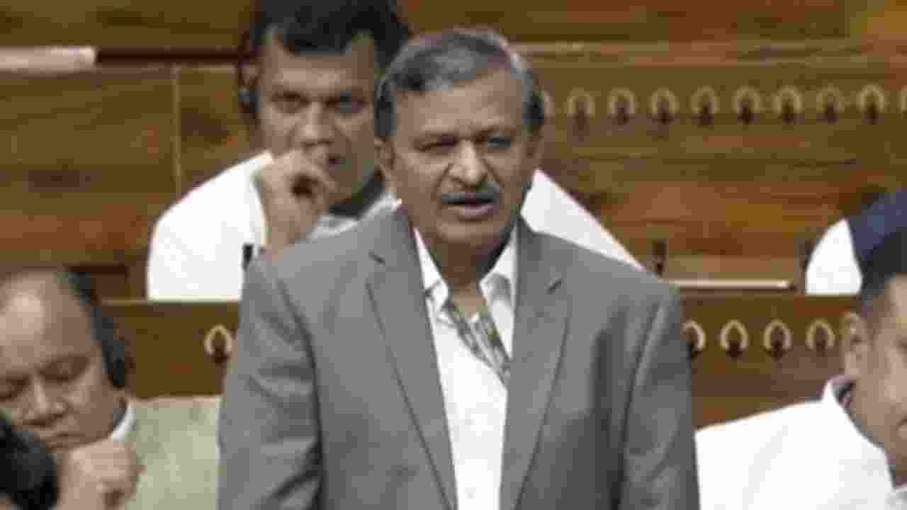 ಸಂಸತ್ ಅಧಿವೇಶನದಲ್ಲಿ ತಮ್ಮ ಮೊದಲ ಭಾಷಣದಲ್ಲೇ ಮಹತ್ವದ ಬೇಡಿಕೆ ಇಟ್ಟ ಡಾ ಮಂಜುನಾಥ್ ಸಂಸತ್ ಅಧಿವೇಶನದಲ್ಲಿ ತಮ್ಮ ಮೊದಲ ಭಾಷಣದಲ್ಲೇ ಮಹತ್ವದ ಬೇಡಿಕೆ ಇಟ್ಟ ಡಾ ಮಂಜುನಾಥ್