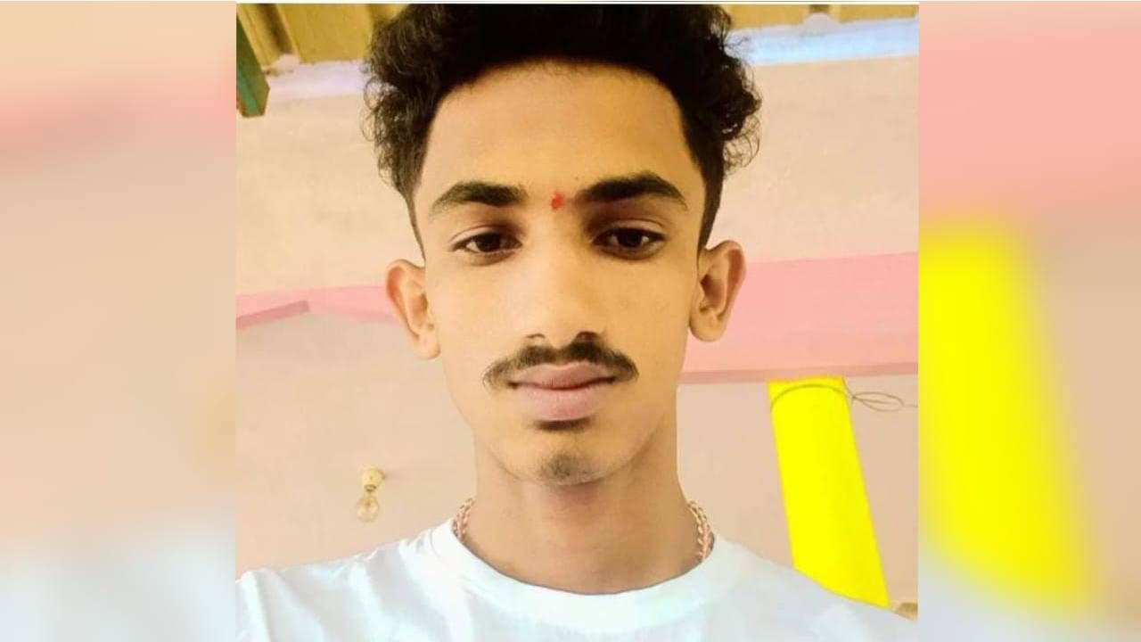 ಸೆಮಿಸ್ಟರ್ ಪರೀಕ್ಷೆಯಲ್ಲಿ ಫೇಲ್; ಮನನೊಂದ ವಿದ್ಯಾರ್ಥಿ ಕಳೆನಾಶಕ ಸೇವಿಸಿ ಆತ್ಮಹತ್ಯೆ ಸೆಮಿಸ್ಟರ್ ಪರೀಕ್ಷೆಯಲ್ಲಿ ಫೇಲ್; ಮನನೊಂದ ವಿದ್ಯಾರ್ಥಿ ಕಳೆನಾಶಕ ಸೇವಿಸಿ ಆತ್ಮಹತ್ಯೆ