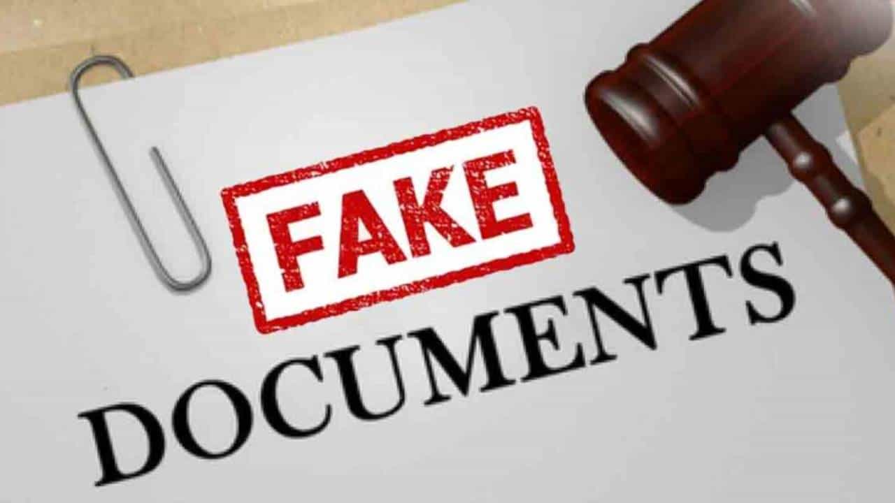 ಬೆಂಗಳೂರು: ಜಾಮೀನಿಗಾಗಿ ನ್ಯಾಯಾಲಯಕ್ಕೆ ನಕಲಿ ದಾಖಲೆ ಸಲ್ಲಿಕೆ!