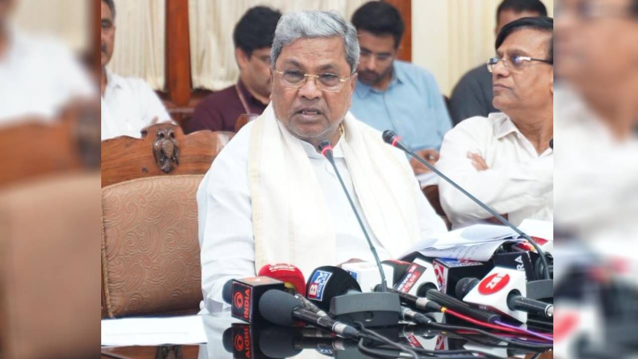 ಕರ್ನಾಟಕದಲ್ಲೂ ಪ್ರವಾಹ, ಭೂಕುಸಿತ: ಕಟ್ಟೆಚ್ಚರ ವಹಿಸುವಂತೆ ಅಧಿಕಾರಿಗಳಿಗೆ ಸಿಎಂ ಖಡಕ್ ಸೂಚನೆ ಕರ್ನಾಟಕದಲ್ಲೂ ಪ್ರವಾಹ, ಭೂಕುಸಿತ: ಕಟ್ಟೆಚ್ಚರ ವಹಿಸುವಂತೆ ಅಧಿಕಾರಿಗಳಿಗೆ ಸಿಎಂ ಖಡಕ್ ಸೂಚನೆ