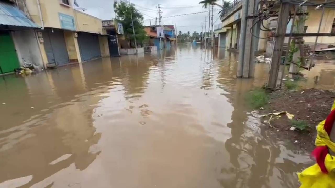 Belagavi Flood: Sankeshwar-Dharwad bridge drowned state highway closed