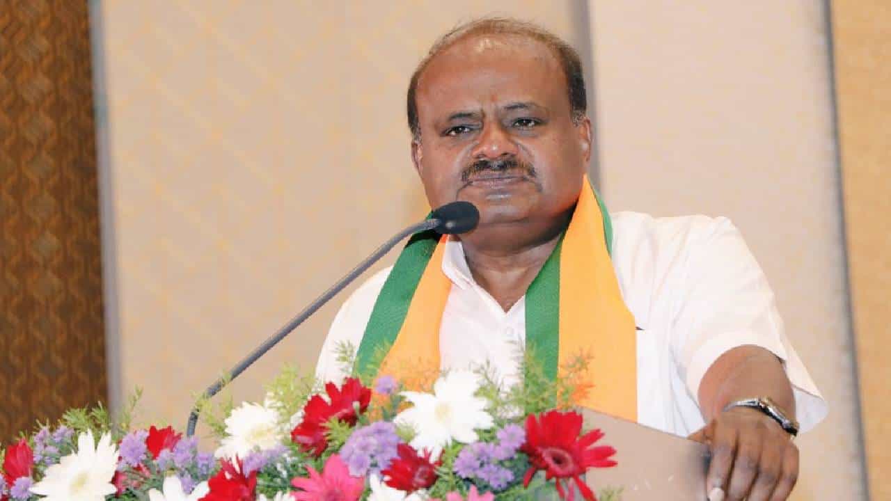 ರೇವಣ್ಣ ನೇತೃತ್ವದಲ್ಲಿ ಹಾಸನದಲ್ಲಿ ಬೃಹತ್ ಸಮಾವೇಶ: ಹೆಚ್ಡಿ ಕುಮಾರಸ್ವಾಮಿ ರೇವಣ್ಣ ನೇತೃತ್ವದಲ್ಲಿ ಹಾಸನದಲ್ಲಿ ಬೃಹತ್ ಸಮಾವೇಶ: ಹೆಚ್ಡಿ ಕುಮಾರಸ್ವಾಮಿ