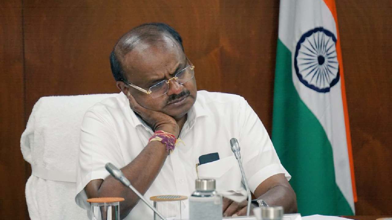 ಬಜೆಟ್ನಲ್ಲಿ ಹೆಸರು ಹೇಳದೆ ಇದ್ರೂ ಹಣ ಬರುತ್ತೆ: ರಾಜ್ಯಕ್ಕೆ ಏನಿಲ್ಲ ಆರೋಪಕ್ಕೆ ಎಚ್ಡಿಕೆ ಸಮರ್ಥನೆ ಬಜೆಟ್ನಲ್ಲಿ ಹೆಸರು ಹೇಳದೆ ಇದ್ರೂ ಹಣ ಬರುತ್ತೆ: ರಾಜ್ಯಕ್ಕೆ ಏನಿಲ್ಲ ಆರೋಪಕ್ಕೆ ಎಚ್ಡಿಕೆ ಸಮರ್ಥನೆ