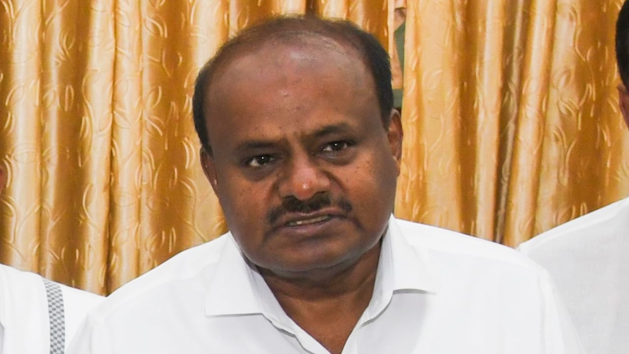 ಚನ್ನಪಟ್ಟಣ ಉಪಚುನಾವಣೆ: ಜೆಡಿಎಸ್ ಸ್ಪರ್ಧೆ ಬಹುತೇಕ ಖಚಿತ, ಮೈತ್ರಿ ಅಭ್ಯರ್ಥಿ ಬಗ್ಗೆ ಹೆಚ್ಚಿದ ಕುತೂಹಲ ಚನ್ನಪಟ್ಟಣ ಉಪಚುನಾವಣೆ: ಜೆಡಿಎಸ್ ಸ್ಪರ್ಧೆ ಬಹುತೇಕ ಖಚಿತ, ಮೈತ್ರಿ ಅಭ್ಯರ್ಥಿ ಬಗ್ಗೆ ಹೆಚ್ಚಿದ ಕುತೂಹಲ