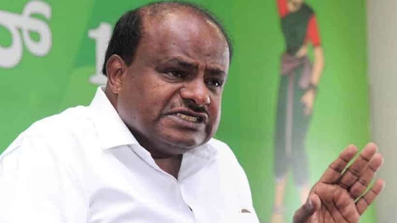 15 ಸಾವಿರ ಕೋಟಿ ರೂ. ಕಿಕ್ ಬ್ಯಾಕ್: ಡಿಕೆ ಶಿವಕುಮಾರ್ ವಿರುದ್ಧ ಎಚ್ಡಿಕೆ ಗಂಭೀರ ಆರೋಪ