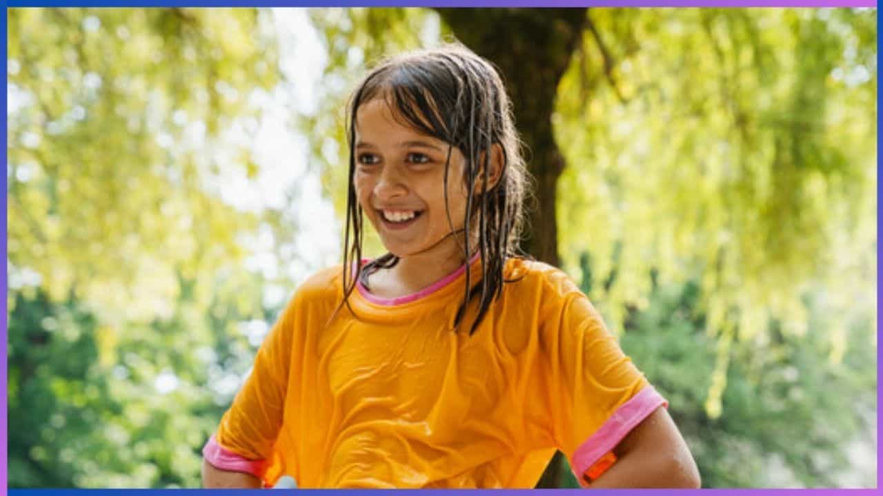 Health Tips: ಮಳೆಗಾಲದಲ್ಲಿ ಒದ್ದೆ ಬಟ್ಟೆ ಧರಿಸುತ್ತೀರಾ? ಈ ಸಮಸ್ಯೆ ಬರುವುದು ಖಚಿತ Health Tips: ಮಳೆಗಾಲದಲ್ಲಿ ಒದ್ದೆ ಬಟ್ಟೆ ಧರಿಸುತ್ತೀರಾ? ಈ ಸಮಸ್ಯೆ ಬರುವುದು ಖಚಿತ