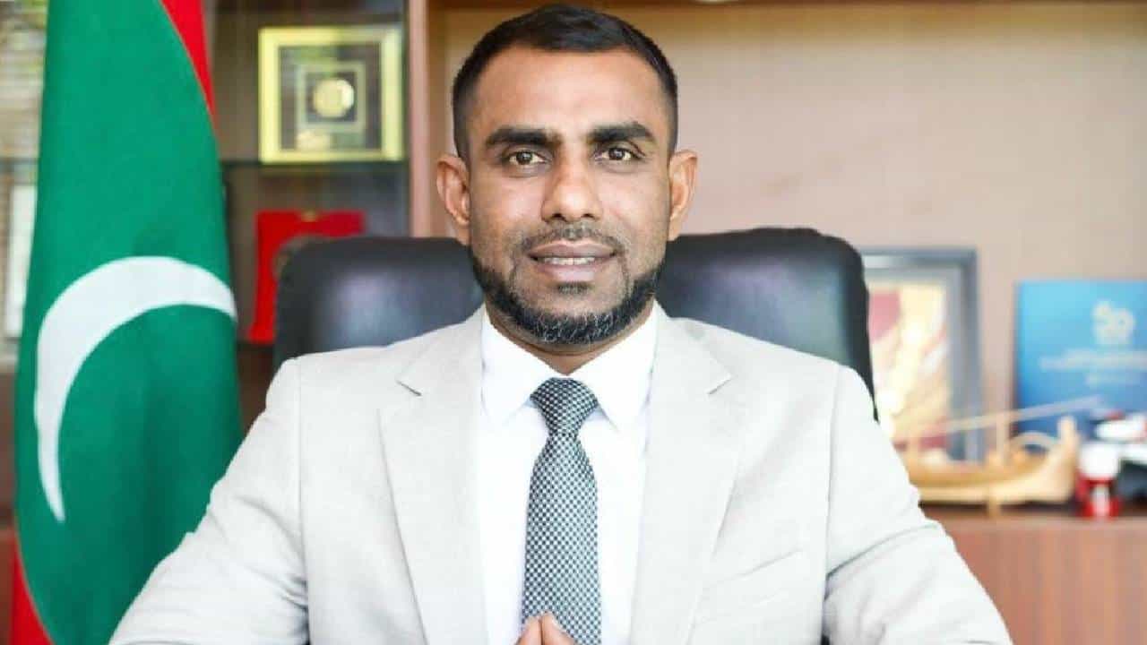 ಬೆಂಗಳೂರಿಗರನ್ನು ಕರೆಯಲು ಬರುತ್ತಿರುವ ಮಾಲ್ಡೀವ್ಸ್ ಪ್ರವಾಸೋದ್ಯಮ ಸಚಿವ ಇಬ್ರಾಹಿಂ ಬೆಂಗಳೂರಿಗರನ್ನು ಕರೆಯಲು ಬರುತ್ತಿರುವ ಮಾಲ್ಡೀವ್ಸ್ ಪ್ರವಾಸೋದ್ಯಮ ಸಚಿವ ಇಬ್ರಾಹಿಂ