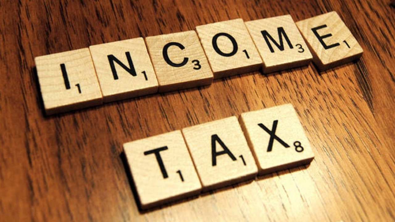 Income tax slab rates: ತೆರಿಗೆ ಪಾವತಿದಾರರಿಗೆ ಖುಷಿ ಸುದ್ದಿ; ಸ್ಲ್ಯಾಬ್ ದರ ಪರಿಷ್ಕರಣೆ; ಸ್ಟ್ಯಾಂಡರ್ಡ್ ಡಿಡಕ್ಷನ್ 75,000 ರೂಗೆ ಏರಿಕೆ Income tax slab rates: ತೆರಿಗೆ ಪಾವತಿದಾರರಿಗೆ ಖುಷಿ ಸುದ್ದಿ; ಸ್ಲ್ಯಾಬ್ ದರ ಪರಿಷ್ಕರಣೆ; ಸ್ಟ್ಯಾಂಡರ್ಡ್ ಡಿಡಕ್ಷನ್ 75,000 ರೂಗೆ ಏರಿಕೆ
