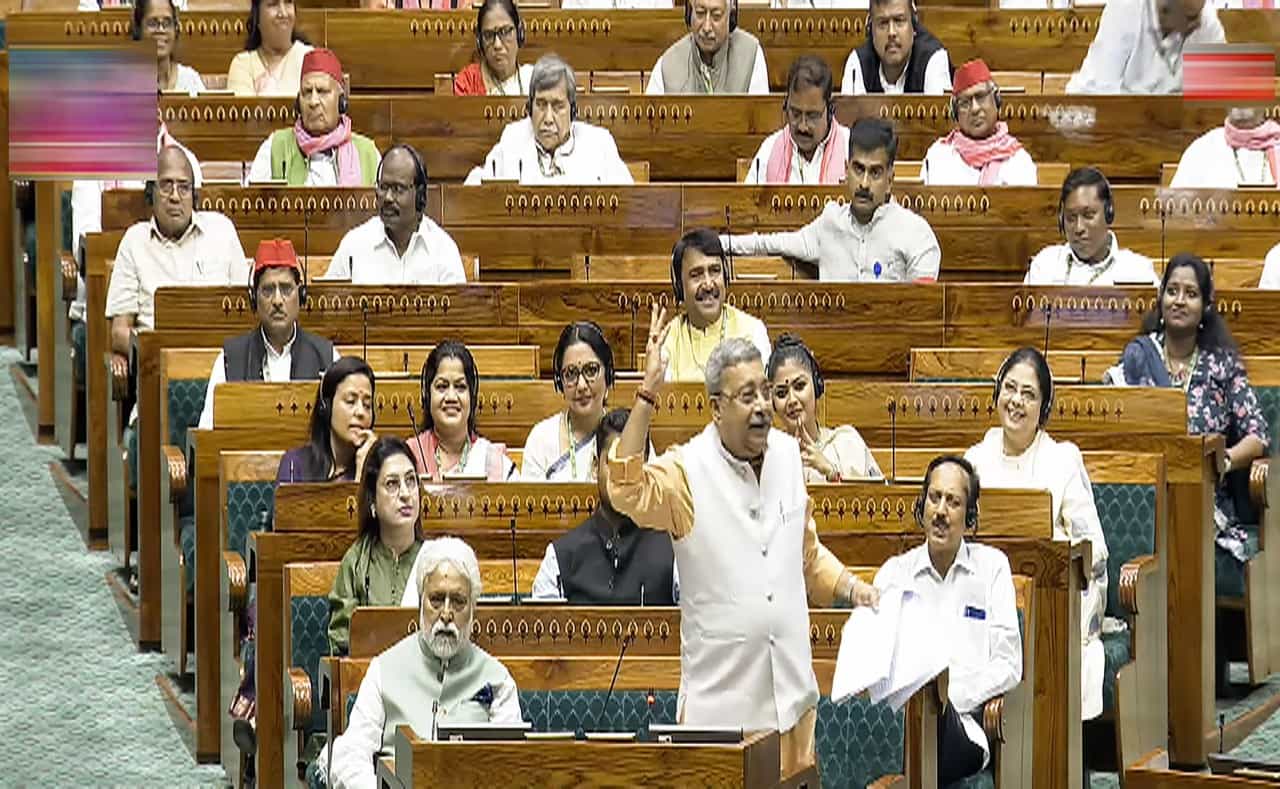 ಬಿಜೆಪಿಯ 400 ಪಾರ್ ಘೋಷಣೆಯನ್ನು ಲೇವಡಿ ಮಾಡಿದ ಟಿಎಂಸಿ ಸಂಸದ, ವಿಡಿಯೊ ವೈರಲ್ ಬಿಜೆಪಿಯ 400 ಪಾರ್ ಘೋಷಣೆಯನ್ನು ಲೇವಡಿ ಮಾಡಿದ ಟಿಎಂಸಿ ಸಂಸದ, ವಿಡಿಯೊ ವೈರಲ್