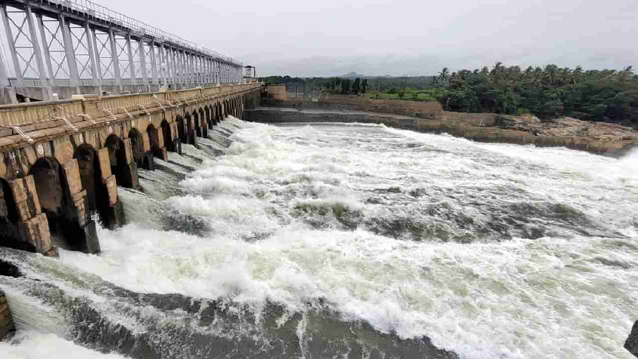 ಕೆಆರ್​ಎಸ್​ನಿಂದ ಯಾವುದೇ ಕ್ಷಣದಲ್ಲಾದರೂ ನೀರು ಹೊರಕ್ಕೆ: ನದಿ ಪಾತ್ರದ ಜನರಿಗೆ ಎಚ್ಚರಿಕೆ ಸಂದೇಶ ರವಾನೆ