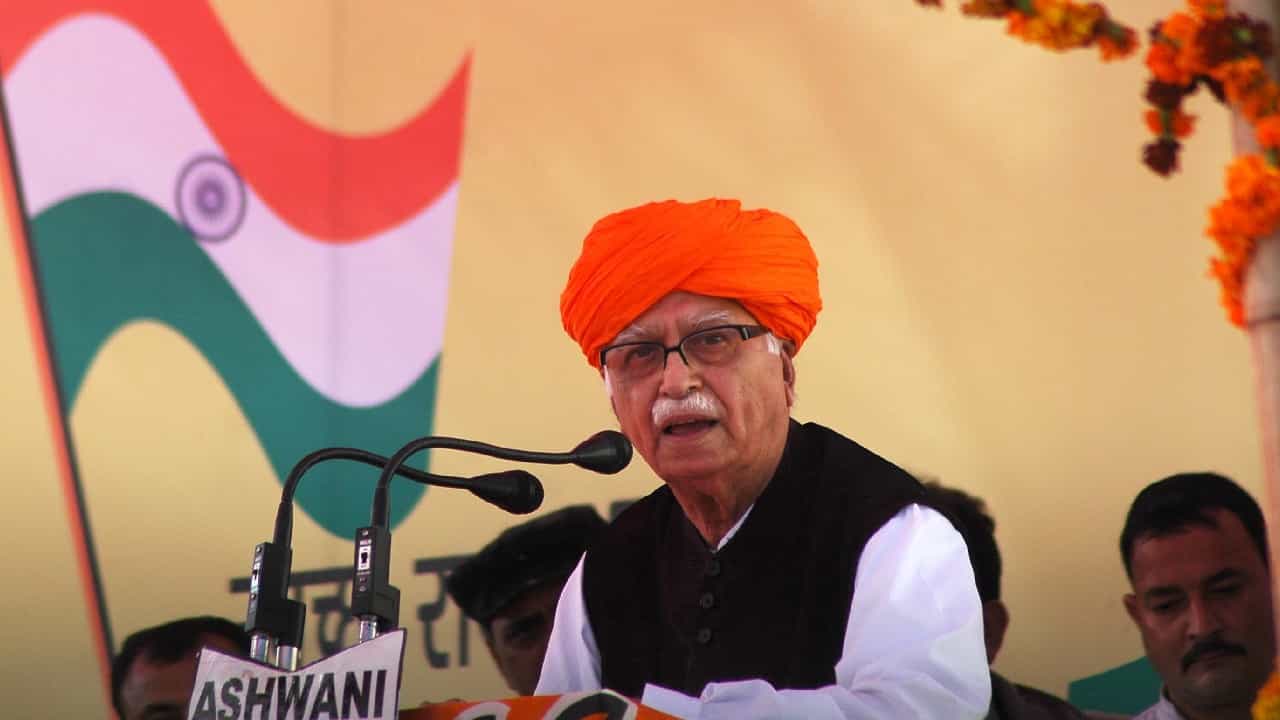 LK Advani Health: ಬಿಜೆಪಿ ಮುಖಂಡ ಎಲ್ಕೆ ಅಡ್ವಾಣಿ ಆರೋಗ್ಯದಲ್ಲಿ ಮತ್ತೆ ಏರುಪೇರು; ದೆಹಲಿಯ ಆಸ್ಪತ್ರೆಗೆ ದಾಖಲು LK Advani Health: ಬಿಜೆಪಿ ಮುಖಂಡ ಎಲ್ಕೆ ಅಡ್ವಾಣಿ ಆರೋಗ್ಯದಲ್ಲಿ ಮತ್ತೆ ಏರುಪೇರು; ದೆಹಲಿಯ ಆಸ್ಪತ್ರೆಗೆ ದಾಖಲು