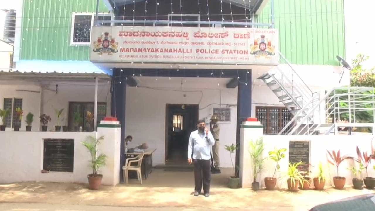 ನೆಲಮಂಗಲ: ಹೆಚ್​ಐವಿ ಸೋಂಕಿತನ ಮೇಲೆ ಸಲಿಂಗ ಕಾಮಿಯಿಂದ ಅತ್ಯಾಚಾರ, ಮನೆ ದರೋಡೆ