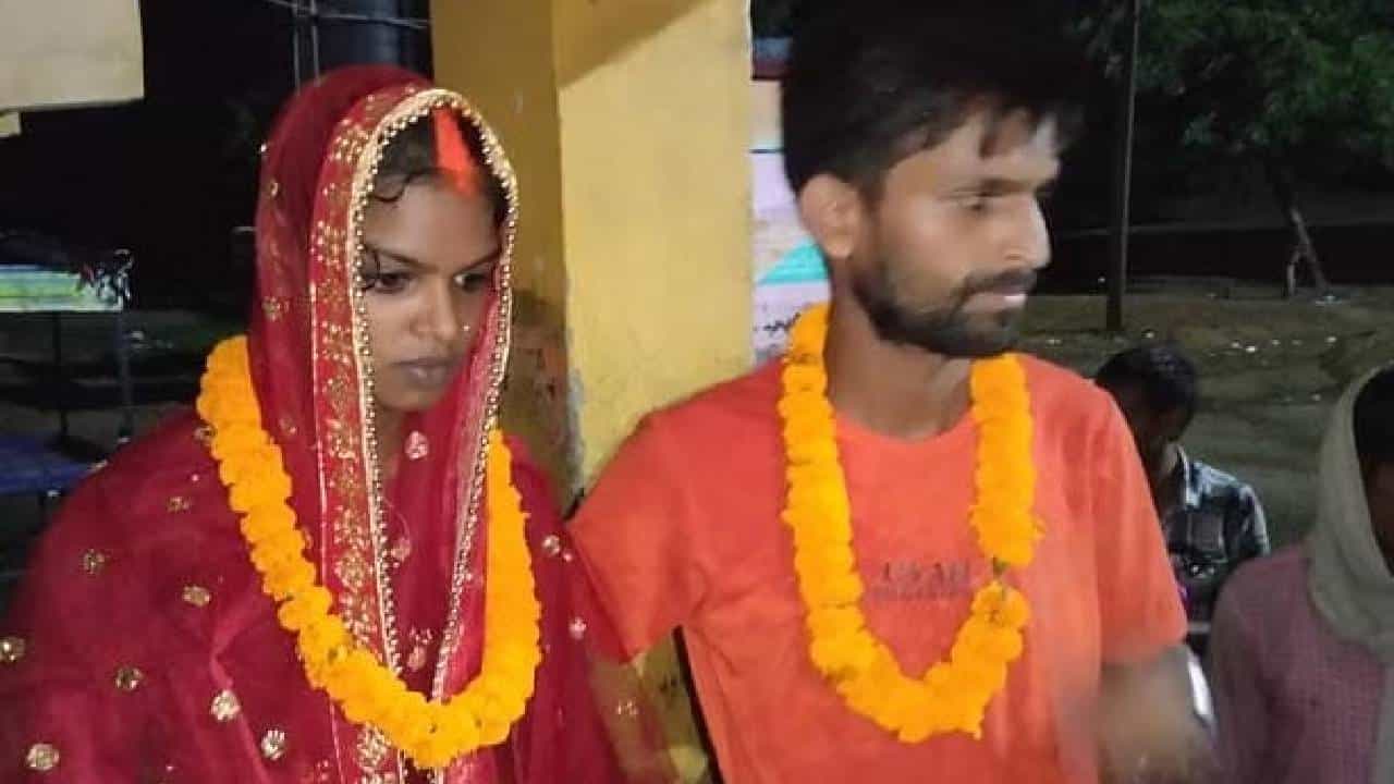 ಪ್ರೇಯಸಿಯನ್ನು ಗುಟ್ಟಾಗಿ ಭೇಟಿಯಾಗಲು ಹೋಗಿದ್ದ ಯುವಕನನ್ನು ಹಿಡಿದು ತಾಳಿ ಕಟ್ಟಿಸಿದ ಜನರು ಪ್ರೇಯಸಿಯನ್ನು ಗುಟ್ಟಾಗಿ ಭೇಟಿಯಾಗಲು ಹೋಗಿದ್ದ ಯುವಕನನ್ನು ಹಿಡಿದು ತಾಳಿ ಕಟ್ಟಿಸಿದ ಜನರು