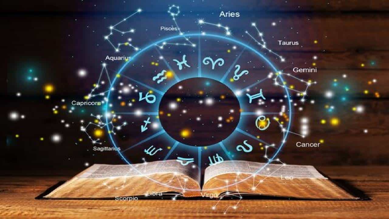 Horoscope: ದಿನ ಭವಿಷ್ಯ: ಸಾಲದ ವಿಚಾರದಲ್ಲಿ ಜಾಗರೂಕತೆ ಅತ್ಯವಶ್ಯಕ Horoscope: ದಿನ ಭವಿಷ್ಯ: ಸಾಲದ ವಿಚಾರದಲ್ಲಿ ಜಾಗರೂಕತೆ ಅತ್ಯವಶ್ಯಕ