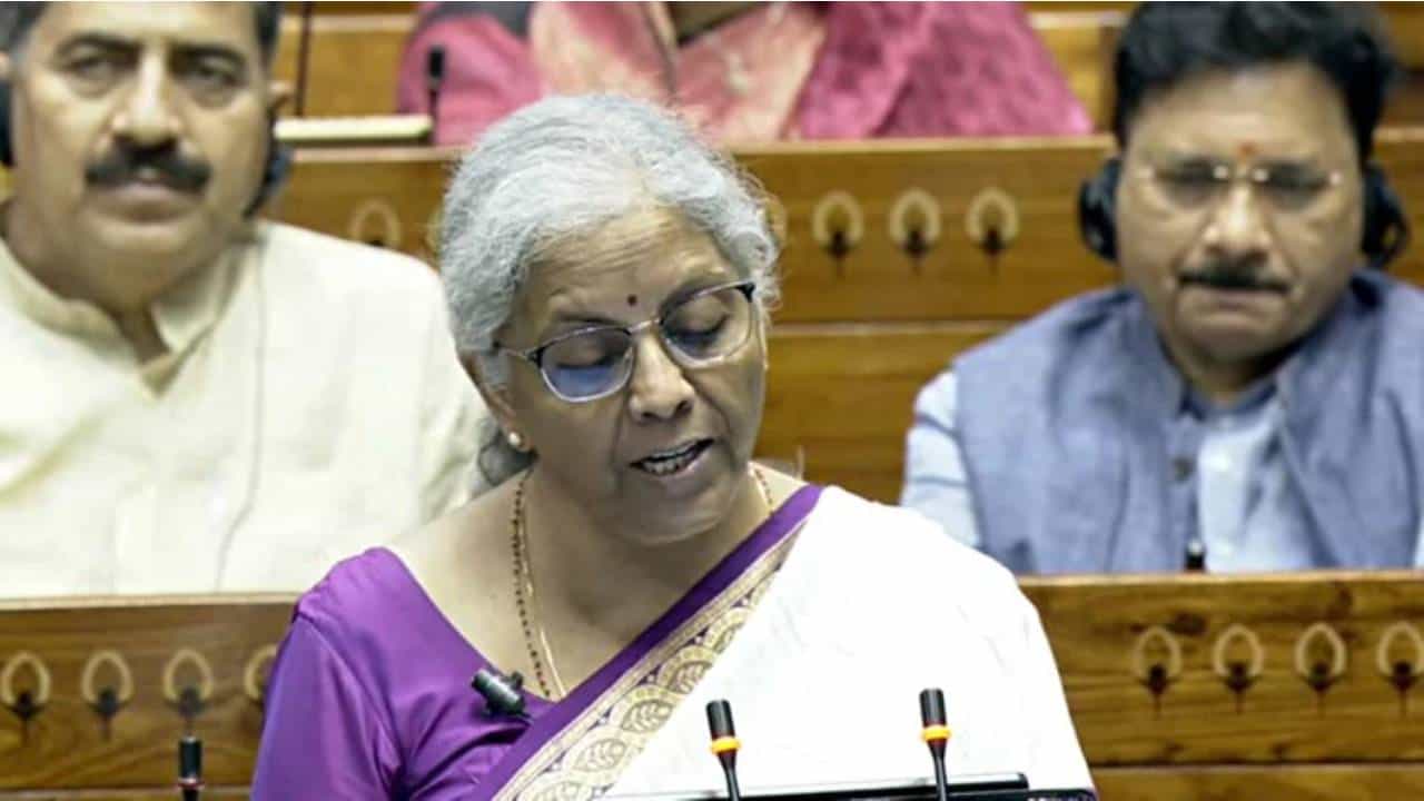 5 ವರ್ಷಗಳಲ್ಲಿ ಟಾಪ್-500 ಕಂಪನಿಗಳಲ್ಲಿ ಒಂದು ಕೋಟಿ ಯುವಕರಿಗೆ ಇಂಟರ್ನ್ಶಿಪ್ಗೆ ಅವಕಾಶ 5 ವರ್ಷಗಳಲ್ಲಿ ಟಾಪ್-500 ಕಂಪನಿಗಳಲ್ಲಿ ಒಂದು ಕೋಟಿ ಯುವಕರಿಗೆ ಇಂಟರ್ನ್ಶಿಪ್ಗೆ ಅವಕಾಶ