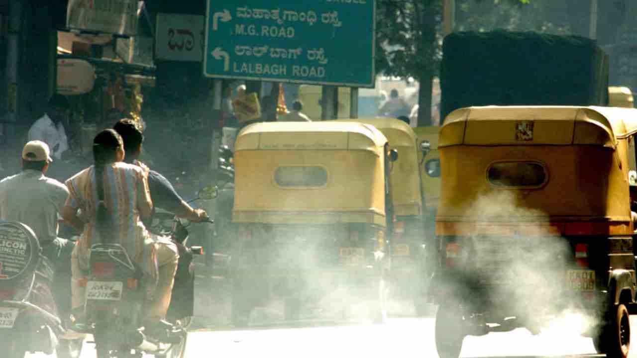 ಬೆಂಗಳೂರಿನಲ್ಲಿ ವಾಯುಮಾಲಿನ್ಯ ಹೆಚ್ಚಳ; ಪ್ರತಿ ವರ್ಷ 2,100 ಮಂದಿ ಬಲಿ ಬೆಂಗಳೂರಿನಲ್ಲಿ ವಾಯುಮಾಲಿನ್ಯ ಹೆಚ್ಚಳ; ಪ್ರತಿ ವರ್ಷ 2,100 ಮಂದಿ ಬಲಿ