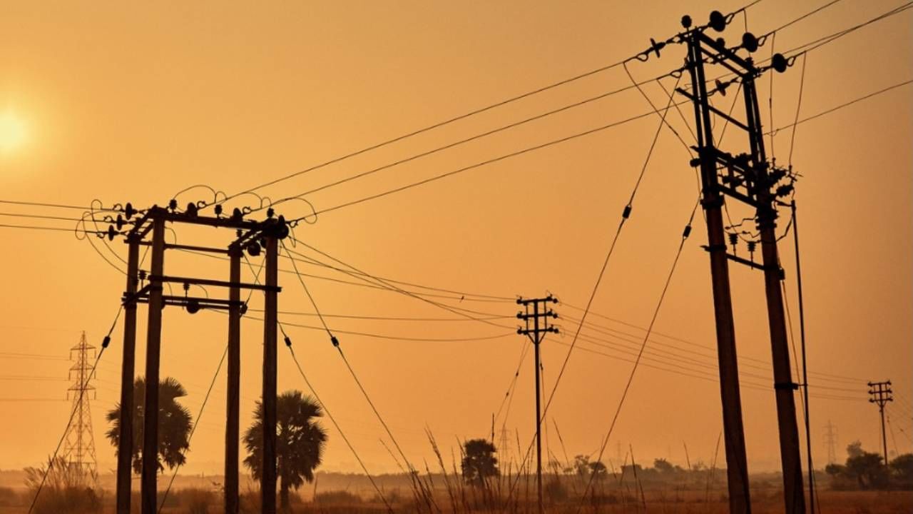 Bengaluru Power Cut: ಬೆಂಗಳೂರಿನ ಹಲವೆಡೆ ಇಂದು ವಿದ್ಯುತ್ ವ್ಯತ್ಯಯ, ವಿವರ ಇಲ್ಲಿದೆ Bengaluru Power Cut: ಬೆಂಗಳೂರಿನ ಹಲವೆಡೆ ಇಂದು ವಿದ್ಯುತ್ ವ್ಯತ್ಯಯ, ವಿವರ ಇಲ್ಲಿದೆ