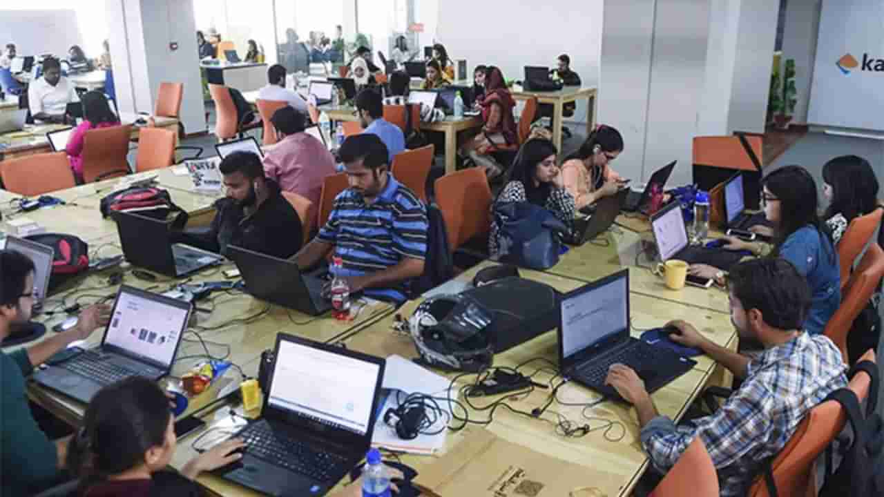 ಕನ್ನಡಿಗರಿಗೆ ಉದ್ಯೋಗ ಮೀಸಲಾತಿ: ಸಾಮಾಜಿಕ ಮಾಧ್ಯಮದಲ್ಲಿ ನೆಟ್ಟಿಗರ ಪರ-ವಿರೋಧ ಪೋಸ್ಟ್