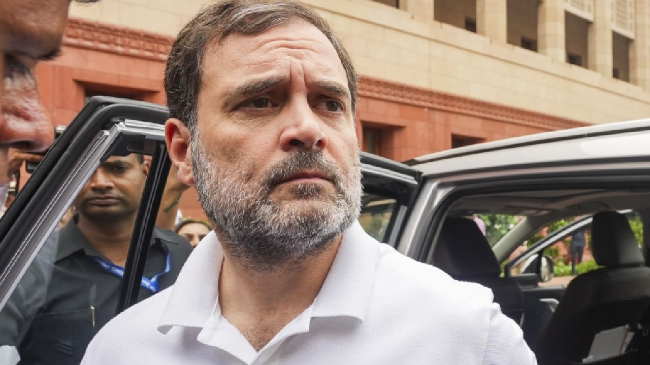 Rahul Gandhi: ಅಯೋಧ್ಯೆಯಂತೆಯೇ ಗುಜರಾತ್ನಲ್ಲೂ ನರೇಂದ್ರ ಮೋದಿ, ಬಿಜೆಪಿಯನ್ನು ಸೋಲಿಸುತ್ತೇವೆ; ರಾಹುಲ್ ಗಾಂಧಿ ಸವಾಲು Rahul Gandhi: ಅಯೋಧ್ಯೆಯಂತೆಯೇ ಗುಜರಾತ್ನಲ್ಲೂ ನರೇಂದ್ರ ಮೋದಿ, ಬಿಜೆಪಿಯನ್ನು ಸೋಲಿಸುತ್ತೇವೆ; ರಾಹುಲ್ ಗಾಂಧಿ ಸವಾಲು