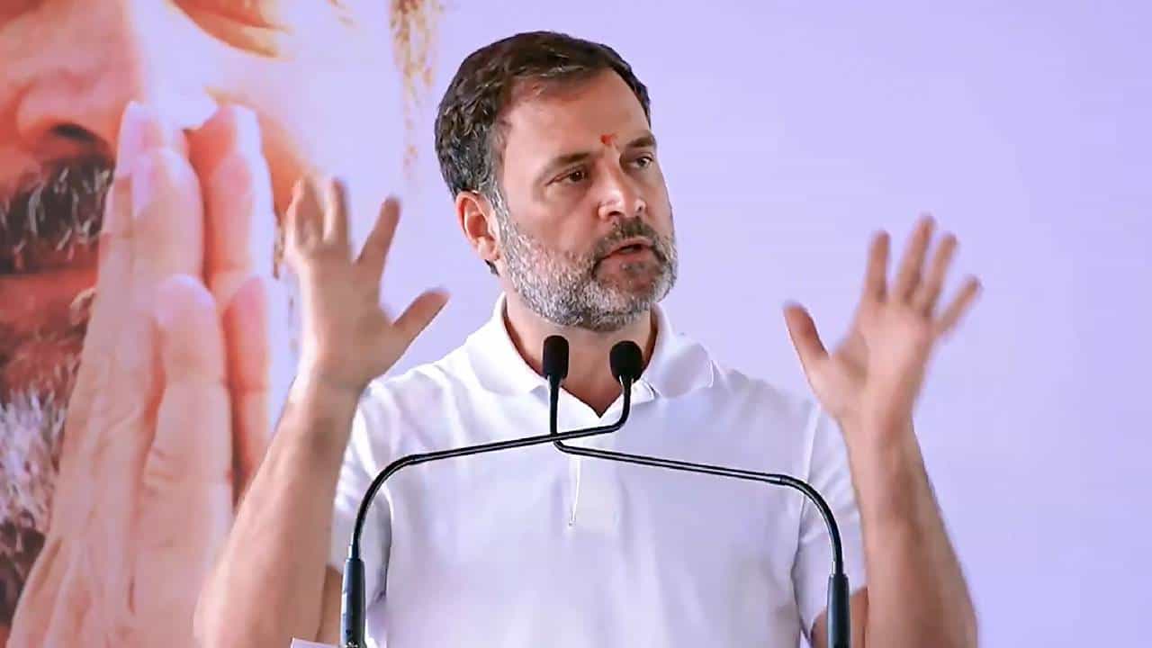 ಜುಲೈ 26ರಂದು ಕೋರ್ಟ್ಗೆ ಹಾಜರಾಗದಿದ್ದರೆ ರಾಹುಲ್ ಗಾಂಧಿ ವಿರುದ್ಧ ಕಠಿಣ ಕ್ರಮ ಜುಲೈ 26ರಂದು ಕೋರ್ಟ್ಗೆ ಹಾಜರಾಗದಿದ್ದರೆ ರಾಹುಲ್ ಗಾಂಧಿ ವಿರುದ್ಧ ಕಠಿಣ ಕ್ರಮ