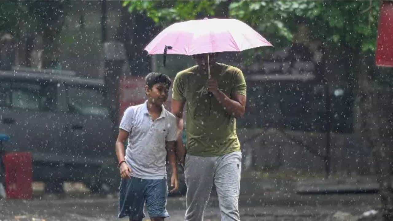 Karnataka Rains: ಕರ್ನಾಟಕದ ಕರಾವಳಿ ಸೇರಿ 9 ಜಿಲ್ಲೆಗಳಲ್ಲಿ ಜುಲೈ 8ರವರೆಗೆ ಅತಿ ಹೆಚ್ಚು ಮಳೆಯಾಗುವ ಸಾಧ್ಯತೆ Karnataka Rains: ಕರ್ನಾಟಕದ ಕರಾವಳಿ ಸೇರಿ 9 ಜಿಲ್ಲೆಗಳಲ್ಲಿ ಜುಲೈ 8ರವರೆಗೆ ಅತಿ ಹೆಚ್ಚು ಮಳೆಯಾಗುವ ಸಾಧ್ಯತೆ