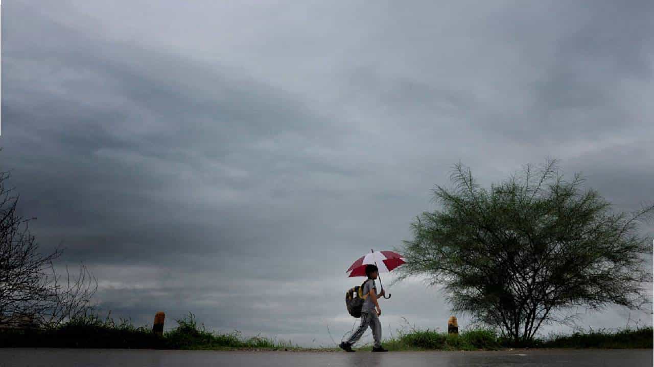 Karnataka Rains: ಇಂದಿನಿಂದ ಉತ್ತರ ಕನ್ನಡ, ದಕ್ಷಿಣ ಕನ್ನಡ ಸೇರಿದಂತೆ 7 ಜಿಲ್ಲೆಗಳಲ್ಲಿ ಮಳೆ ಜೋರು Karnataka Rains: ಇಂದಿನಿಂದ ಉತ್ತರ ಕನ್ನಡ, ದಕ್ಷಿಣ ಕನ್ನಡ ಸೇರಿದಂತೆ 7 ಜಿಲ್ಲೆಗಳಲ್ಲಿ ಮಳೆ ಜೋರು