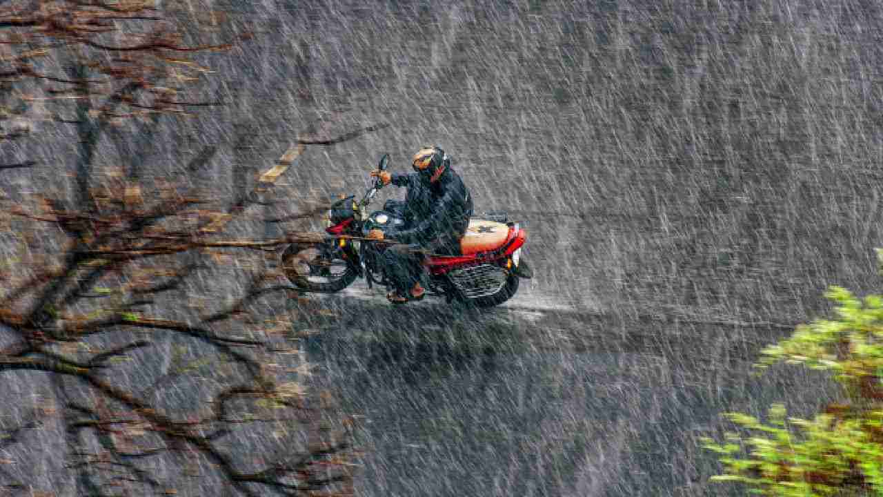 Karnataka Rains: ಬೆಂಗಳೂರಿನಲ್ಲಿ ಇನ್ನೂ 5 ದಿನ ಮಳೆ, ಕರಾವಳಿ ಜಿಲ್ಲೆಗಳಿಗೆ ಆರೆಂಜ್ ಅಲರ್ಟ್