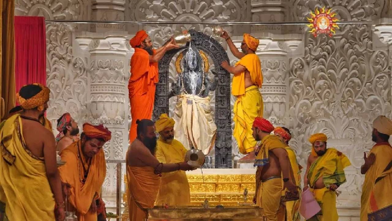 ಅಯೋಧ್ಯೆ ರಾಮ ಮಂದಿರದ ಅರ್ಚಕರಿಗೆ ಹೊಸ ಡ್ರೆಸ್ ಕೋಡ್, ಮೊಬೈಲ್ ಬಳಕೆ ನಿಷೇಧ ಅಯೋಧ್ಯೆ ರಾಮ ಮಂದಿರದ ಅರ್ಚಕರಿಗೆ ಹೊಸ ಡ್ರೆಸ್ ಕೋಡ್, ಮೊಬೈಲ್ ಬಳಕೆ ನಿಷೇಧ