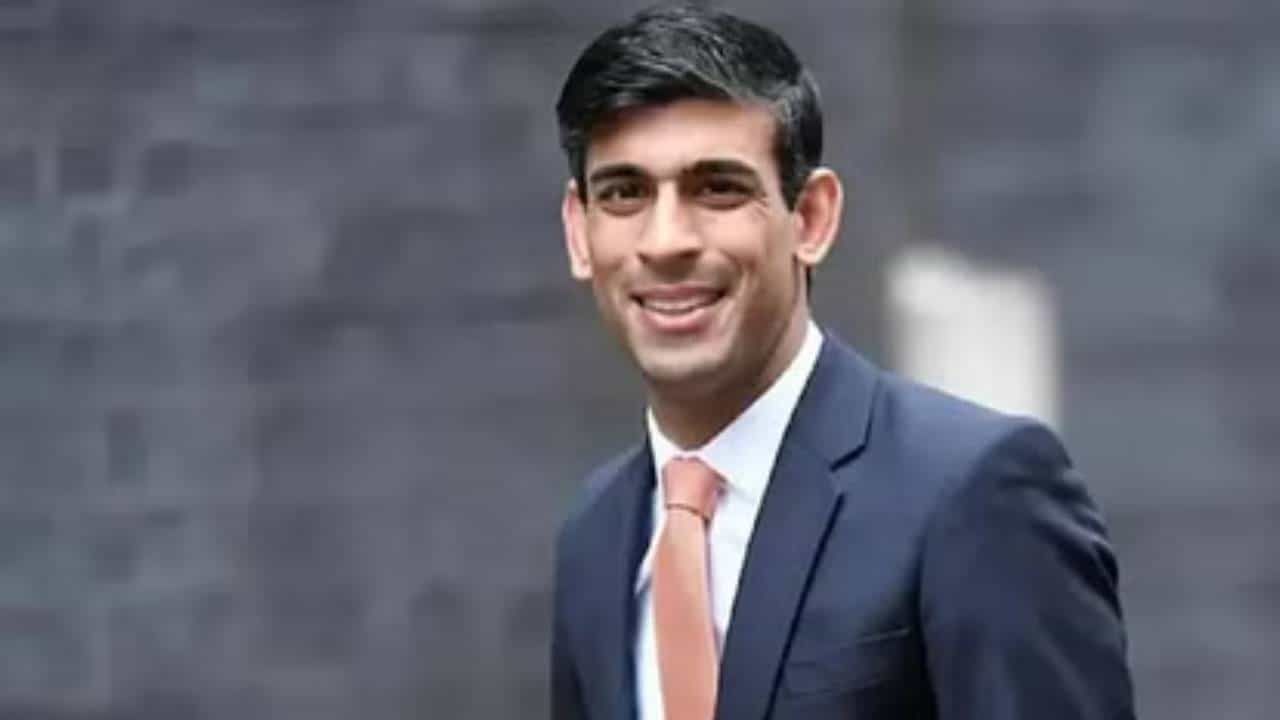 UK Election Result 2024: ಬ್ರಿಟನ್ ಸಾರ್ವತ್ರಿಕ ಚುನಾವಣೆ, ಸೋಲೊಪ್ಪಿಕೊಂಡ ರಿಷಿ ಸುನಕ್, ಸರ್ಕಾರ ರಚಿಸಲಿದೆ ಲೇಬರ್ ಪಕ್ಷ UK Election Result 2024: ಬ್ರಿಟನ್ ಸಾರ್ವತ್ರಿಕ ಚುನಾವಣೆ, ಸೋಲೊಪ್ಪಿಕೊಂಡ ರಿಷಿ ಸುನಕ್, ಸರ್ಕಾರ ರಚಿಸಲಿದೆ ಲೇಬರ್ ಪಕ್ಷ
