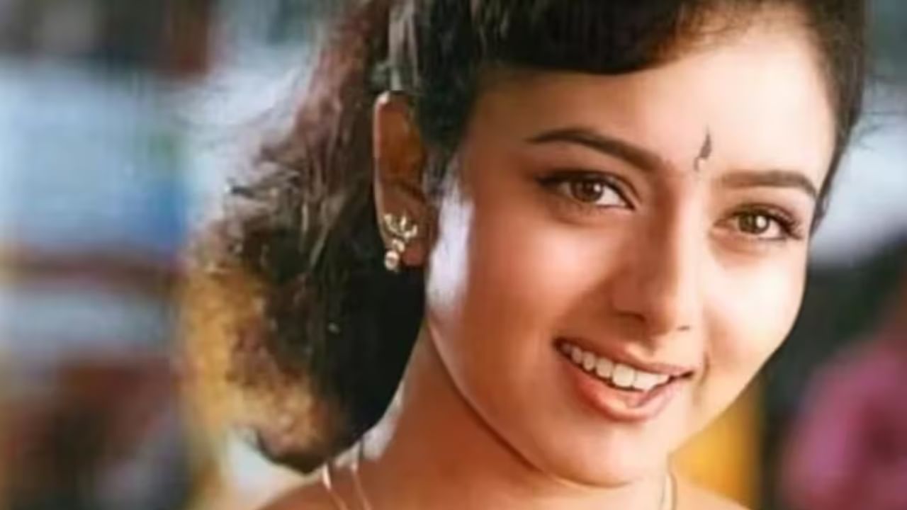 ಸೌಂದರ್ಯ ಕುಟುಂಬದಿಂದ ನಟಿಯೊಬ್ಬರಿಗೆ ಬಂದಿತ್ತು ವಿಚಿತ್ರ ಕೋರಿಕೆ ಸೌಂದರ್ಯ ಕುಟುಂಬದಿಂದ ನಟಿಯೊಬ್ಬರಿಗೆ ಬಂದಿತ್ತು ವಿಚಿತ್ರ ಕೋರಿಕೆ