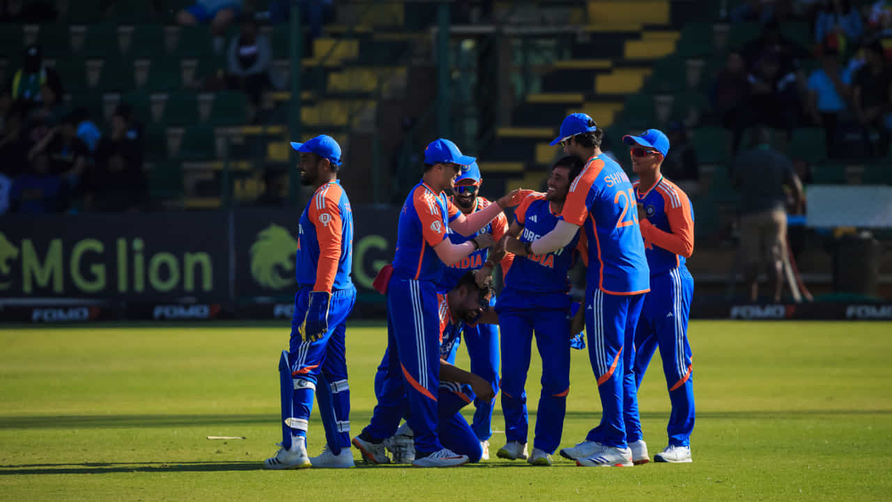 IND vs ZIM: ಜಿಂಬಾಬ್ವೆ ವಿರುದ್ಧ 23 ರನ್ಗಳಿಂದ ಗೆದ್ದ ಟೀಂ ಇಂಡಿಯಾ IND vs ZIM: ಜಿಂಬಾಬ್ವೆ ವಿರುದ್ಧ 23 ರನ್ಗಳಿಂದ ಗೆದ್ದ ಟೀಂ ಇಂಡಿಯಾ