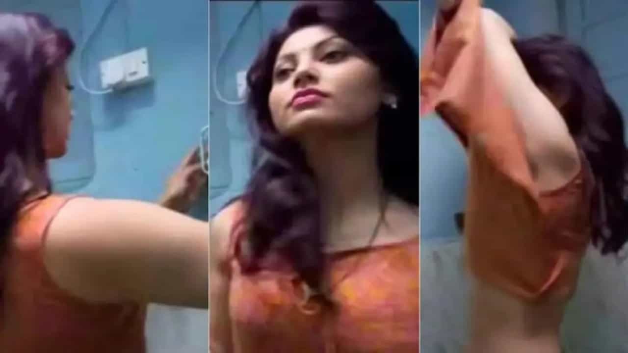 ಊರ್ವಶಿ ರೌಟೇಲಾ ಬಾತ್ರೂಂ ವಿಡಿಯೋ ಲೀಕ್; ಸಿಟ್ಟಾದ ನಟಿ ಊರ್ವಶಿ ರೌಟೇಲಾ ಬಾತ್ರೂಂ ವಿಡಿಯೋ ಲೀಕ್; ಸಿಟ್ಟಾದ ನಟಿ