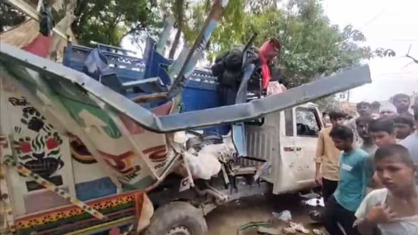 ಉತ್ತರ ಪ್ರದೇಶ: ಬಸ್-ಟೆಂಪೋ ನಡುವೆ ಡಿಕ್ಕಿ, 10 ಮಂದಿ ಸಾವು, 20ಕ್ಕೂ ಅಧಿಕ ಜನರಿಗೆ ಗಾಯ