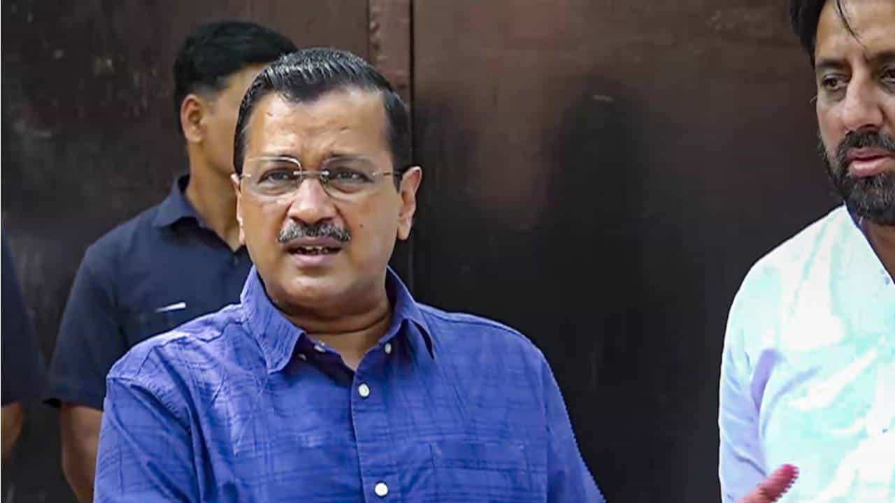 Arvind Kejriwal: ಅಬಕಾರಿ ನೀತಿ ಹಗರಣ, ಅರವಿಂದ್ ಕೇಜ್ರಿವಾಲ್ಗೆ ಮಧ್ಯಂತರ ಜಾಮೀನು ನಿರಾಕರಿಸಿದ ಸುಪ್ರೀಂ Arvind Kejriwal: ಅಬಕಾರಿ ನೀತಿ ಹಗರಣ, ಅರವಿಂದ್ ಕೇಜ್ರಿವಾಲ್ಗೆ ಮಧ್ಯಂತರ ಜಾಮೀನು ನಿರಾಕರಿಸಿದ ಸುಪ್ರೀಂ