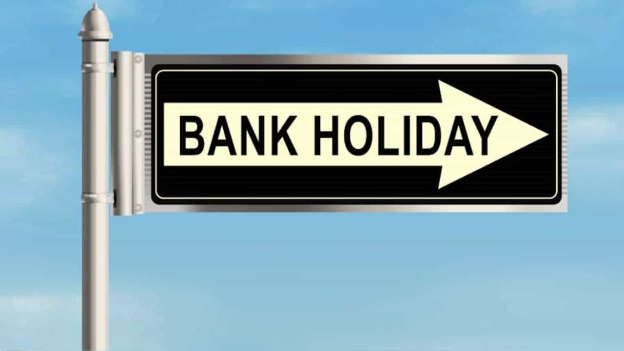 Bank Holidays September 2024: ಗಣೇಶ ಚತುರ್ಥಿ, ಈದ್ ಮಿಲಾದ್ ಹಬ್ಬ ಸೇರಿ 2024ರ ಸೆಪ್ಟಂಬರ್ ತಿಂಗಳಲ್ಲಿ 14 ದಿನ ರಜೆ; ಇಲ್ಲಿದೆ ಪಟ್ಟಿ Bank Holidays September 2024: ಗಣೇಶ ಚತುರ್ಥಿ, ಈದ್ ಮಿಲಾದ್ ಹಬ್ಬ ಸೇರಿ 2024ರ ಸೆಪ್ಟಂಬರ್ ತಿಂಗಳಲ್ಲಿ 14 ದಿನ ರಜೆ; ಇಲ್ಲಿದೆ ಪಟ್ಟಿ