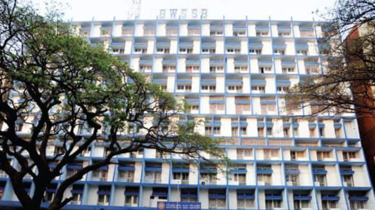 ಬಿಲ್ ಬಾಕಿ ವಸೂಲಿಗೆ ಜಲಮಂಡಳಿಯ ನಯಾ ಪ್ಲ್ಯಾನ್: ನೀರಿನ ಬಿಲ್ ಬಾಕಿದಾರರಿಗೆ ಸಿಗುತ್ತಾ 50-50 ಆಫರ್? ಬಿಲ್ ಬಾಕಿ ವಸೂಲಿಗೆ ಜಲಮಂಡಳಿಯ ನಯಾ ಪ್ಲ್ಯಾನ್: ನೀರಿನ ಬಿಲ್ ಬಾಕಿದಾರರಿಗೆ ಸಿಗುತ್ತಾ 50-50 ಆಫರ್?