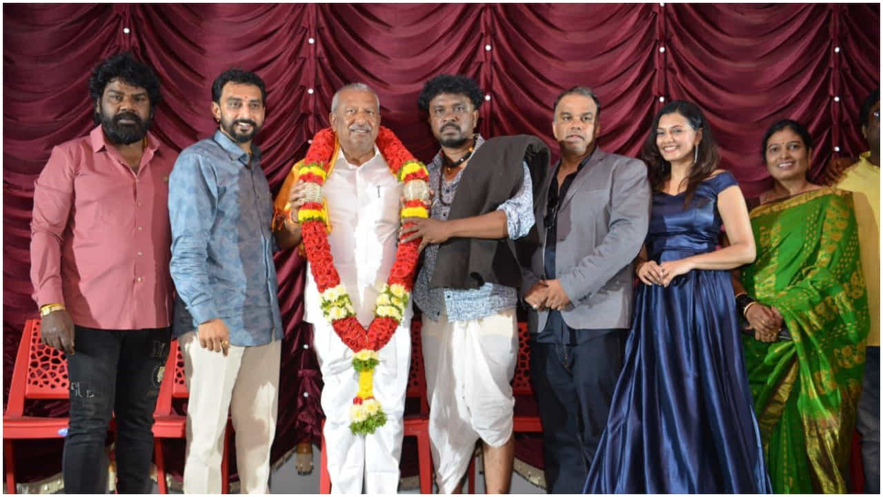 ‘ಕುರಿ ಕಾಯೋನು’ ಸಿನಿಮಾ ಟೈಟಲ್ ಲಾಂಚ್; ಮುಖ್ಯಮಂತ್ರಿ ಆಗ್ತಾರಾ ಭೈರತಿ ಬಸವರಾಜ್? ‘ಕುರಿ ಕಾಯೋನು’ ಸಿನಿಮಾ ಟೈಟಲ್ ಲಾಂಚ್; ಮುಖ್ಯಮಂತ್ರಿ ಆಗ್ತಾರಾ ಭೈರತಿ ಬಸವರಾಜ್?