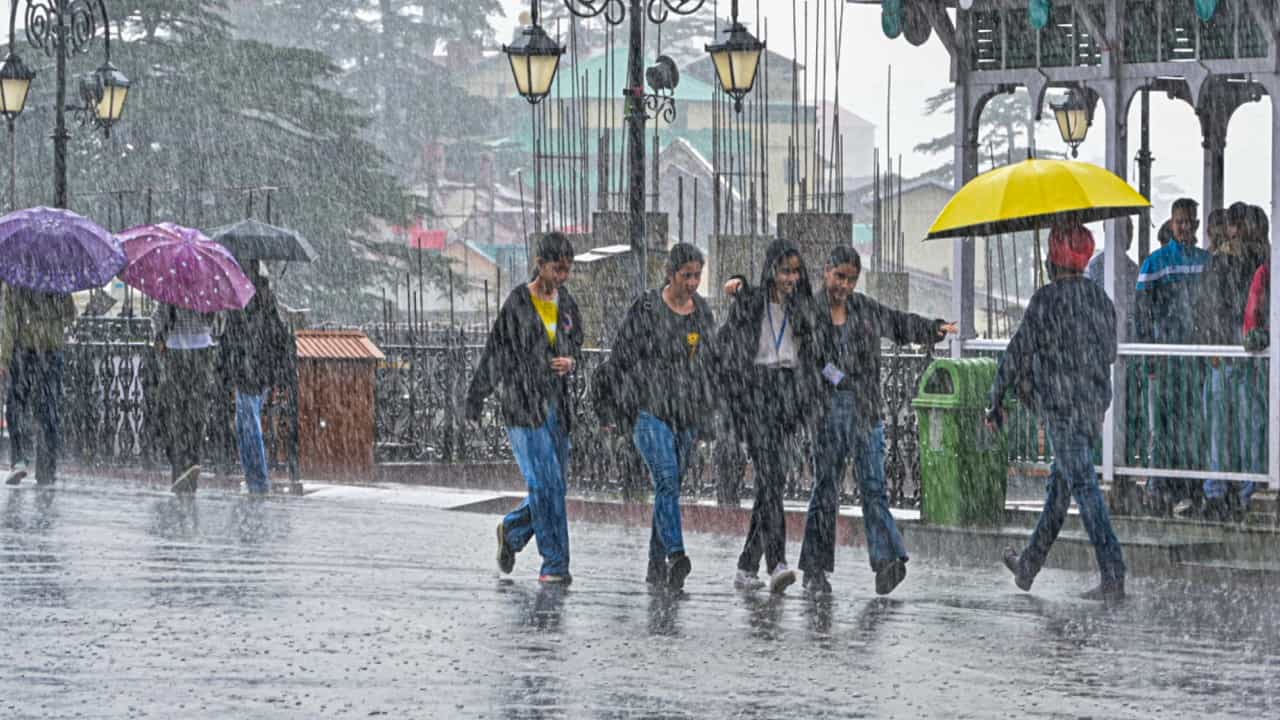 Cyclone Asna: ಅಸ್ನಾ ಚಂಡಮಾರುತ: ಗುಜರಾತ್ ಕರಾವಳಿ ಸಮೀಪ ಅರಬ್ಬಿ ಸಮುದ್ರದಲ್ಲಿ ವಾಯುಭಾರ ಕುಸಿತ ತೀವ್ರ Cyclone Asna: ಅಸ್ನಾ ಚಂಡಮಾರುತ: ಗುಜರಾತ್ ಕರಾವಳಿ ಸಮೀಪ ಅರಬ್ಬಿ ಸಮುದ್ರದಲ್ಲಿ ವಾಯುಭಾರ ಕುಸಿತ ತೀವ್ರ