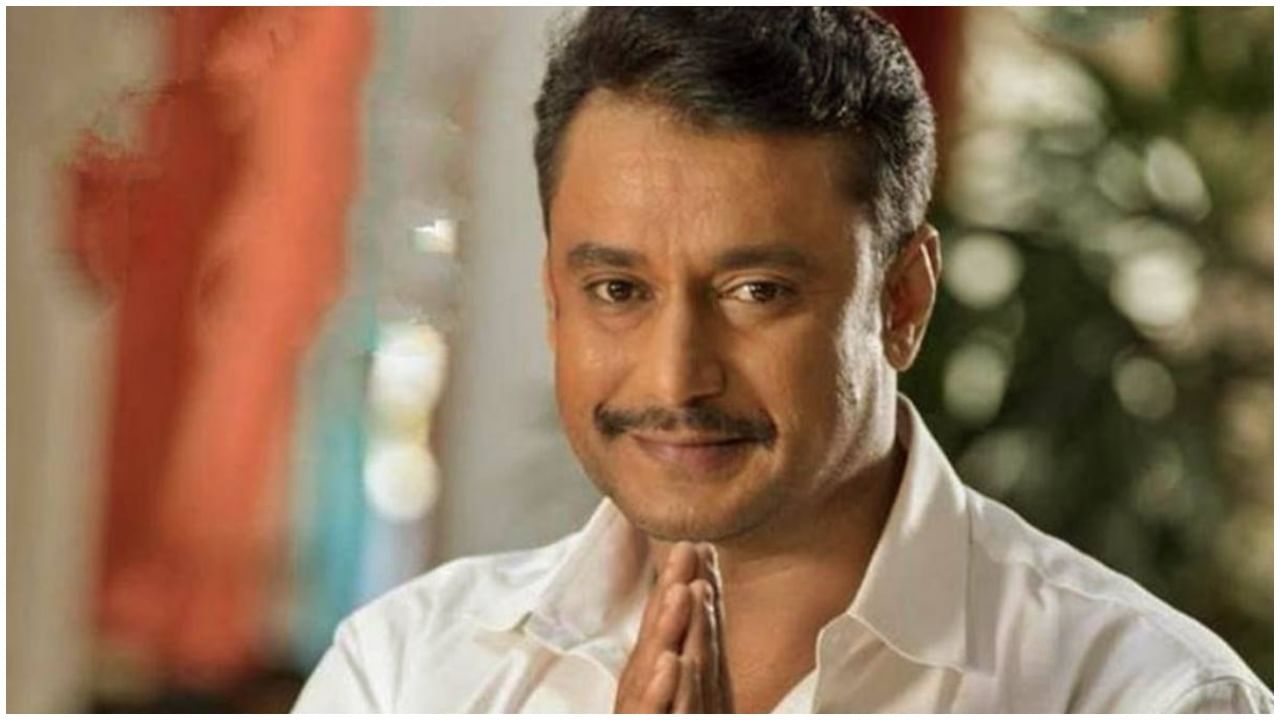 ದರ್ಶನ್ ಭೇಟಿಗೆ ಸೆಲೆಬ್ರಿಟಿಗಳಿಗಿಲ್ಲ ಅವಕಾಶ; ಜೈಲು ನೋಡಿ ದರ್ಶನ್ ಕಂಗಾಲು ದರ್ಶನ್ ಭೇಟಿಗೆ ಸೆಲೆಬ್ರಿಟಿಗಳಿಗಿಲ್ಲ ಅವಕಾಶ; ಜೈಲು ನೋಡಿ ದರ್ಶನ್ ಕಂಗಾಲು
