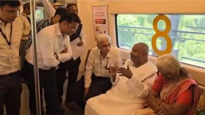 ದೆಹಲಿ ಮೆಟ್ರೋದಲ್ಲಿ ಹೆಚ್ಡಿ ದೇವೇಗೌಡ ಪ್ರಯಾಣ: ಬಹುದಿನದ ಆಸೆ ನೆರವೇರಿತು ಎಂದ ಮಾಜಿ ಪ್ರಧಾನಿ ದೆಹಲಿ ಮೆಟ್ರೋದಲ್ಲಿ ಹೆಚ್ಡಿ ದೇವೇಗೌಡ ಪ್ರಯಾಣ: ಬಹುದಿನದ ಆಸೆ ನೆರವೇರಿತು ಎಂದ ಮಾಜಿ ಪ್ರಧಾನಿ