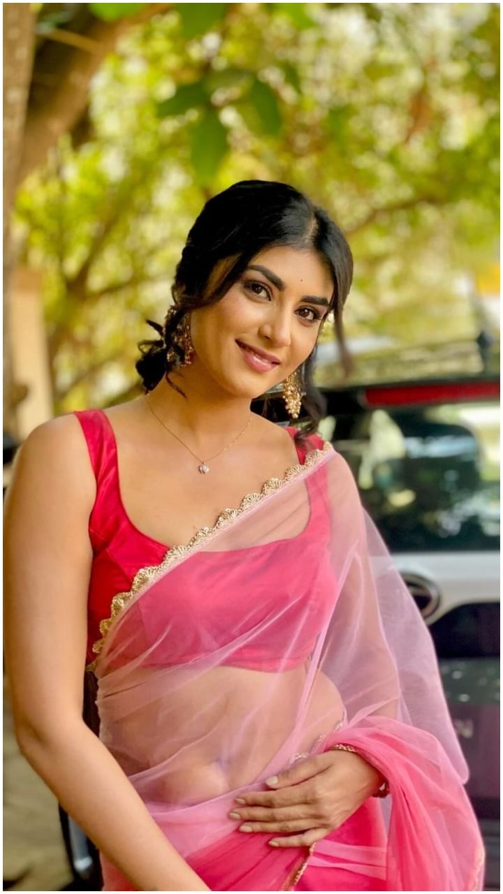 ದಿವ್ಯಾ ಸುರೇಶ್ ಅವರು ಸುಂದರಿ ಆಗಿ ಎಲ್ಲರ ಗಮನ ಸೆಳೆಯುವ ಪ್ರಯತ್ನ ಮಾಡುತ್ತಿದ್ದಾರೆ