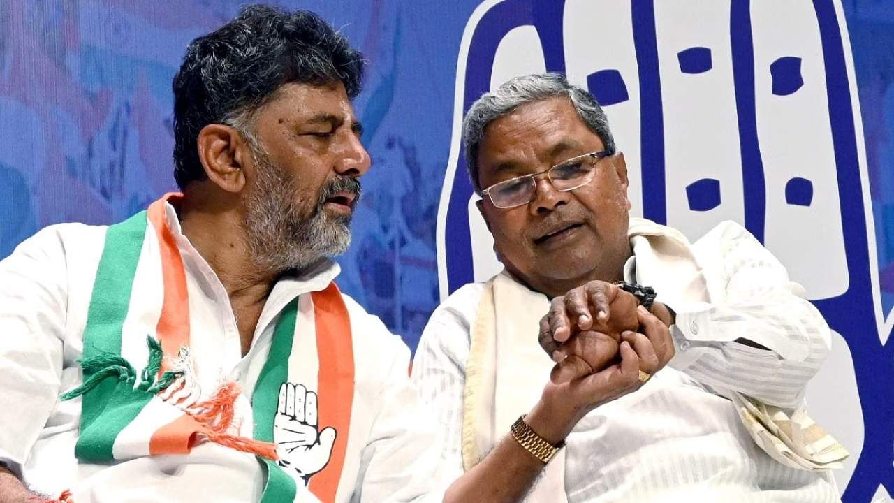 ಸುಪ್ರೀಂ ಕೋರ್ಟ್ ಮೆಟ್ಟಿಲೇರಿದ ಕೈ ನಾಯಕರ ಪ್ರಕರಣ: ಡಿಕೆಶಿ, ಸಿದ್ದರಾಮಯ್ಯಗೆ ಸದ್ಯಕ್ಕಿಲ್ಲ ರಿಲೀಫ್ ಸುಪ್ರೀಂ ಕೋರ್ಟ್ ಮೆಟ್ಟಿಲೇರಿದ ಕೈ ನಾಯಕರ ಪ್ರಕರಣ: ಡಿಕೆಶಿ, ಸಿದ್ದರಾಮಯ್ಯಗೆ ಸದ್ಯಕ್ಕಿಲ್ಲ ರಿಲೀಫ್