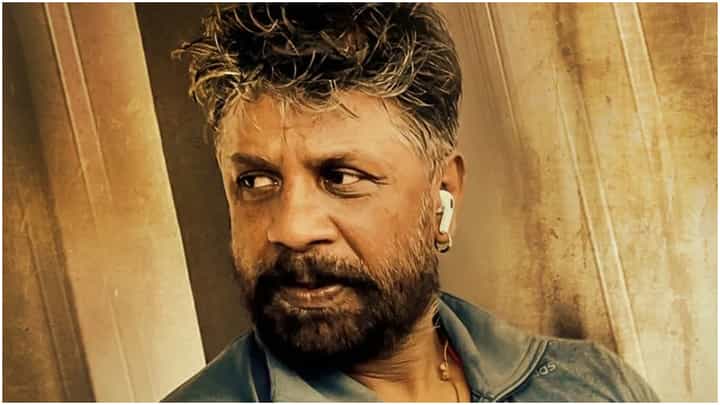 ‘ಭೀಮ’ ನೋಡುತ್ತಿದ್ದ ಫ್ಯಾನ್ಸ್ಗೆ ದುನಿಯಾ ವಿಜಯ್ ಸರ್ಪ್ರೈಸ್; ಮುಂದೇನಾಯ್ತು ನೋಡಿ ‘ಭೀಮ’ ನೋಡುತ್ತಿದ್ದ ಫ್ಯಾನ್ಸ್ಗೆ ದುನಿಯಾ ವಿಜಯ್ ಸರ್ಪ್ರೈಸ್; ಮುಂದೇನಾಯ್ತು ನೋಡಿ