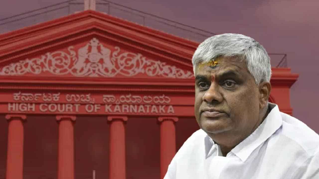 ಎಸ್ಐಟಿ ಅರ್ಜಿ ವಜಾಗೊಳಿಸಿದ ಹೈಕೋರ್ಟ್, ಎಚ್ಡಿ ರೇವಣ್ಣಗೆ ಬಿಗ್ ರಿಲೀಫ್ ಎಸ್ಐಟಿ ಅರ್ಜಿ ವಜಾಗೊಳಿಸಿದ ಹೈಕೋರ್ಟ್, ಎಚ್ಡಿ ರೇವಣ್ಣಗೆ ಬಿಗ್ ರಿಲೀಫ್