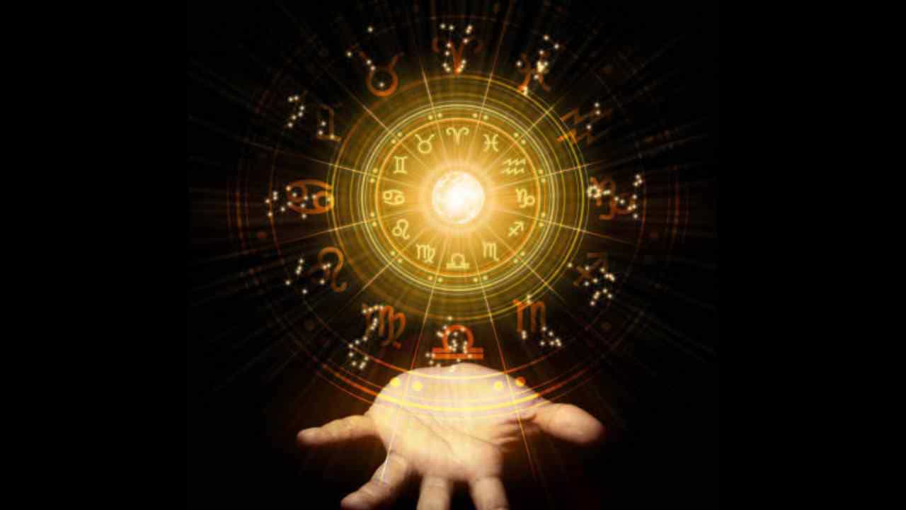 Daily Horoscope: ಈ ರಾಶಿಯವರು ಸೌಂದರ್ಯಕ್ಕೆ ಹೆಚ್ಚಿನ ಮಹತ್ವ ಕೊಡಲಿದ್ದೀರಿ Daily Horoscope: ಈ ರಾಶಿಯವರು ಸೌಂದರ್ಯಕ್ಕೆ ಹೆಚ್ಚಿನ ಮಹತ್ವ ಕೊಡಲಿದ್ದೀರಿ